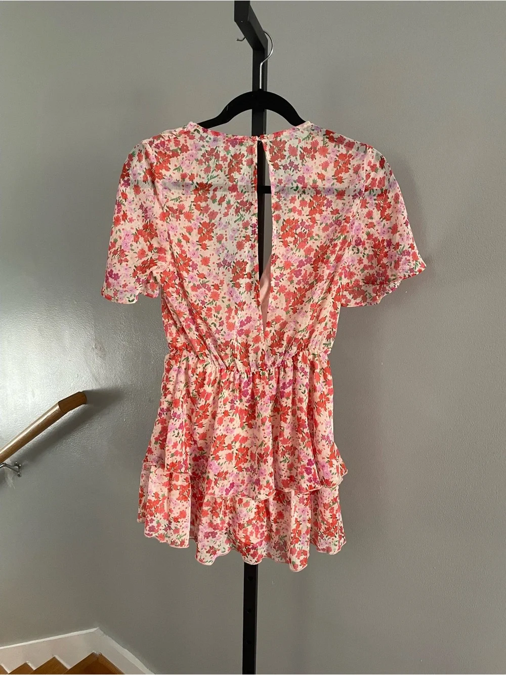 Zara Feminine Floral Light Weight Romper Size XS